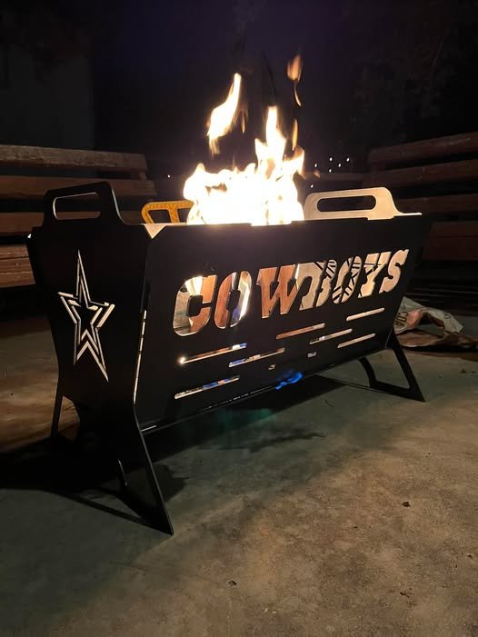 480279914_597065539755947_5255761094967181459_n.jpg Fire pit